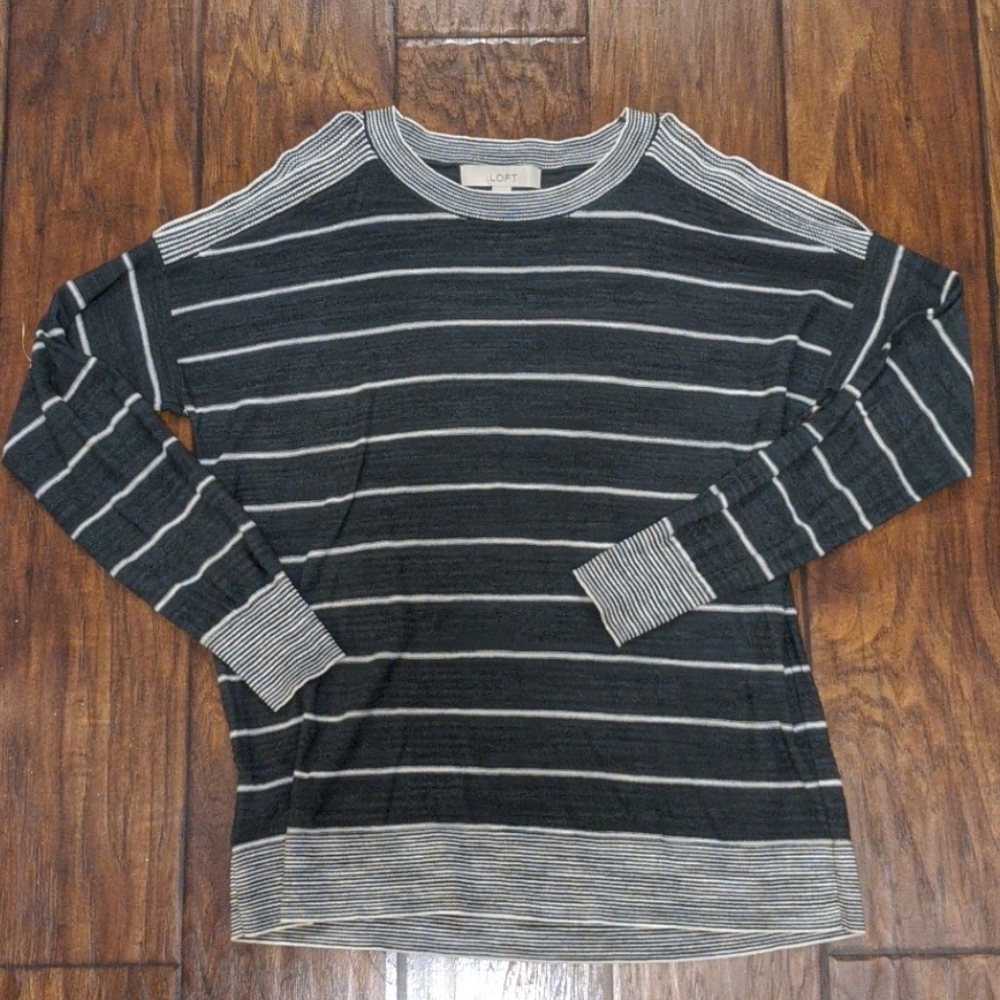 Open-shoulder sweater
